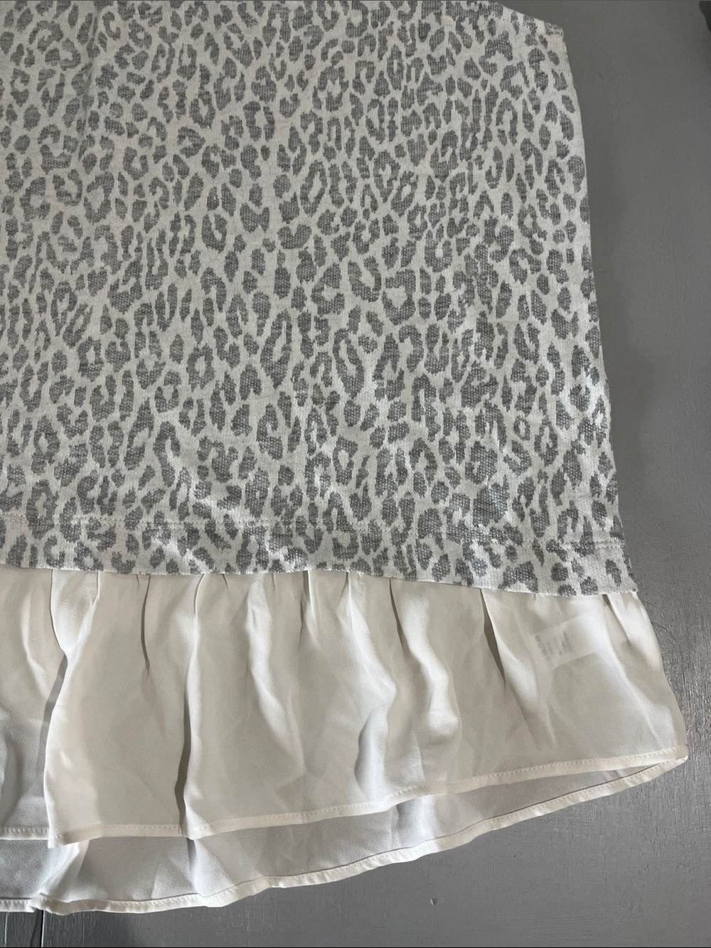 LOFT Sleeveless White Collar Leopard-Print Blouse with Ruffle Hem - White/Grey - Picture 13 of 14